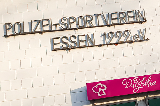 Die Julia, Julia Jakobs, Event, Küche, Eventküche, Restaurant, Clubhaus, Siepental, Essen, Essen-Bergerhausen, Clubhaus, Bild von der Fassade des PSV Clubhauses