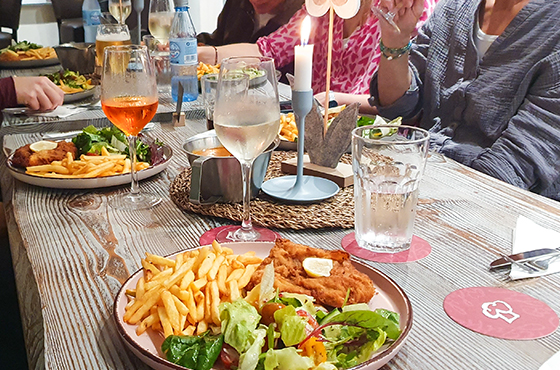 Die Julia, Julia Jakobs, Event, Küche, Eventküche, Restaurant, Clubhaus, Siepental, Essen, Essen-Bergerhausen, Impressionen, Bild von einer Veranstaltung mit Speisen und Getränken